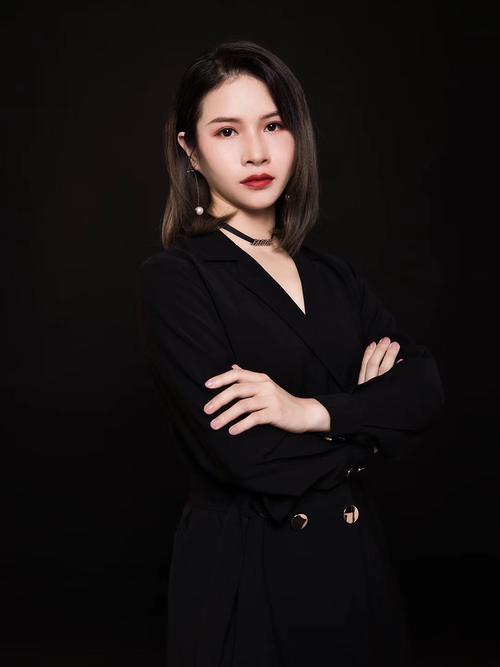 个人形象照_侨创元攻略_摄影_化妆师_摄影_写真