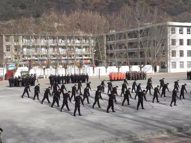 崔家沟监狱举行反恐怖实战演练