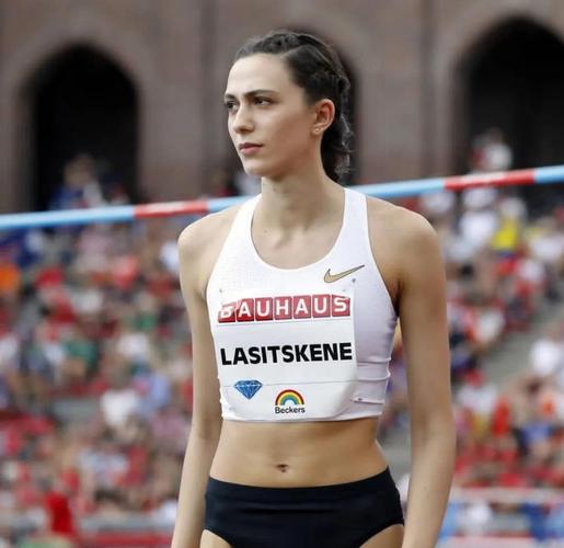 跳高届的至尊女神!两条美腿又长又直!不当模特太可惜!