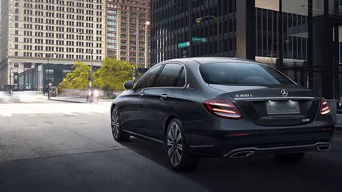 奔驰e级轿车组图赏析 奔驰e级汽车壁纸美图