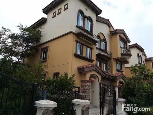 碧桂园欧洲城(别墅) 南北通透 精装修 6室3厅 看房方便