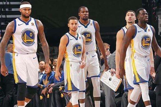 为何湖人三连冠反响不大, 而勇士两连冠就说nba已经没看头?