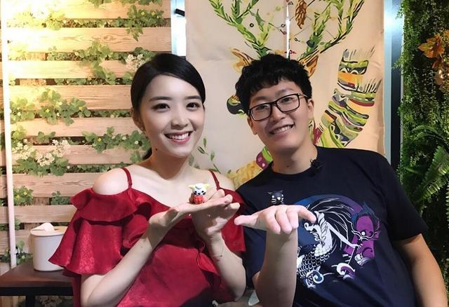 余霜男朋友是谁是管泽元么两人同居亲密照曝光