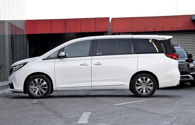 7座国产gm8商务车, 端午来临传祺gm8直接打脸放价
