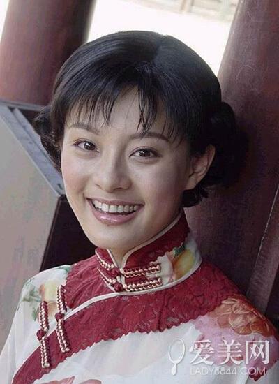 孙俪《红粉世家》   刚出道时,孙俪接拍了很多民国剧,那时的她还没