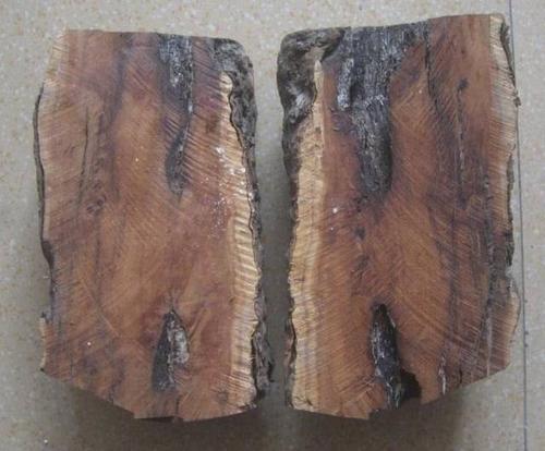 原创农村俗语"宁烧乌木一车,不舍雷击枣木",啥意思?乌木不值钱?