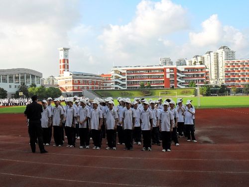 瑞安市安阳实验中学2010级1班