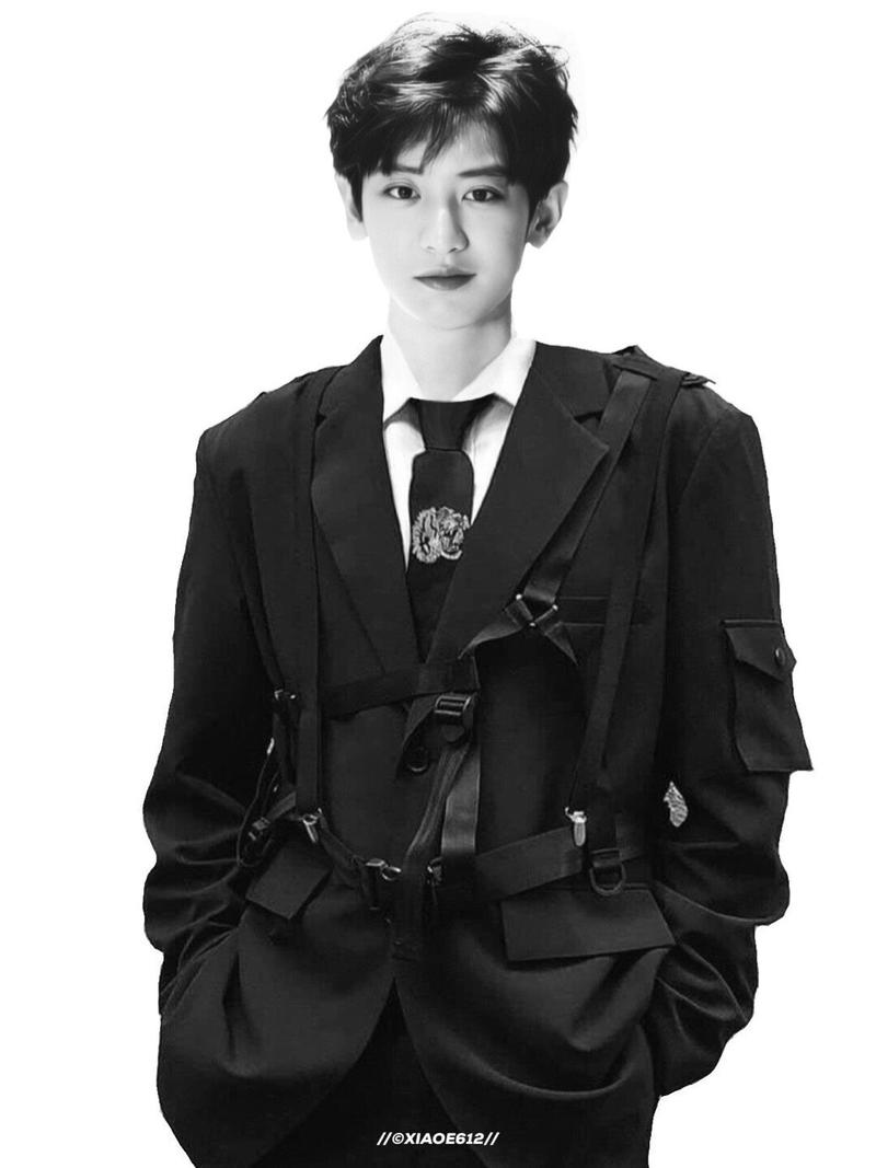 朴灿烈壁纸|军装|病娇_壁纸_朴灿烈_军装_病娇_今日壁纸_素材_壁纸