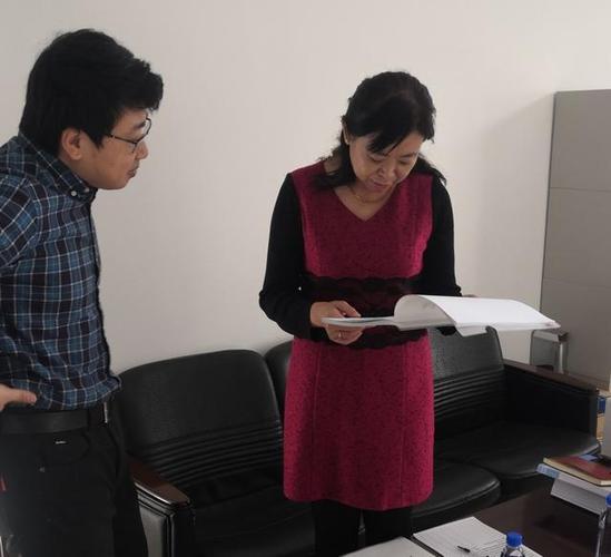 扎赉诺尔区人大常委会 开展规范性文件备案审查工作监督检查