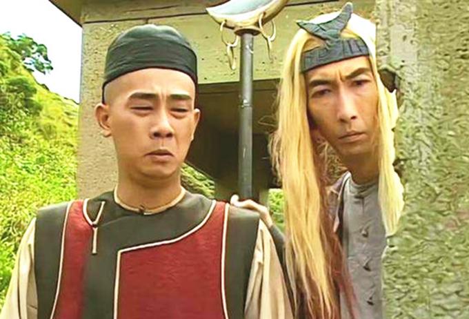 车保罗属于黄金绿叶型演员,他在《鹿鼎记》中饰演的"胖头陀",在