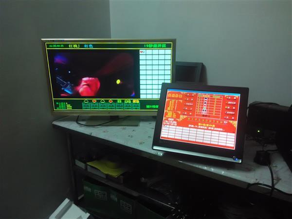 黑红梅方彩票机 单挑数字游戏机