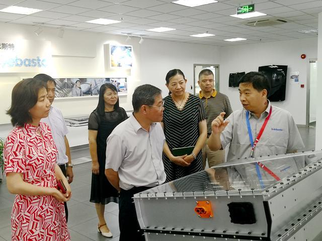 7月25日下午,闵行区副区长吴志宏在我局分管领导和镇领导的陪同下