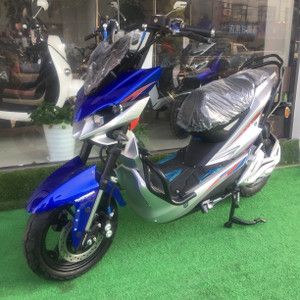 爱玛极客电瓶车大黄蜂擎天柱x6踏板车电摩72v踏板电摩电瓶车酷车