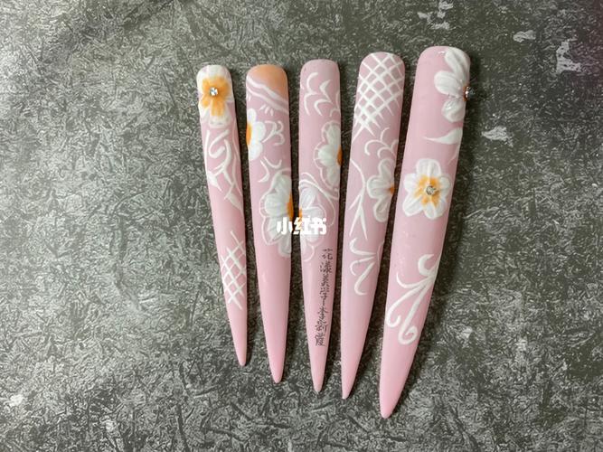 沙龙甲_沙龙_美妆_美甲