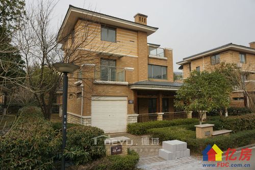 地铁口 花园占地500平米 朝南向 巢别墅,武汉黄陂区盘龙城盘龙城经济