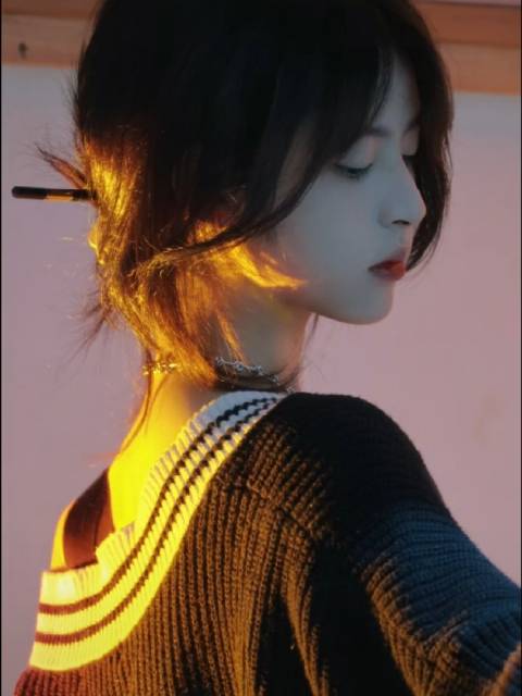 xcl#谢楚灵# "世界本混浊 罪与爱同歌"    ,     .