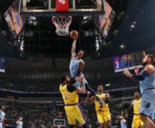 莫兰特隔扣浓眉初生牛犊不怕虎球扣飞后重摔倒地