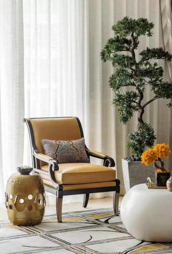 注重装饰效果,用室内陈设品来增强历史文脉特色,往往会照搬古典设施