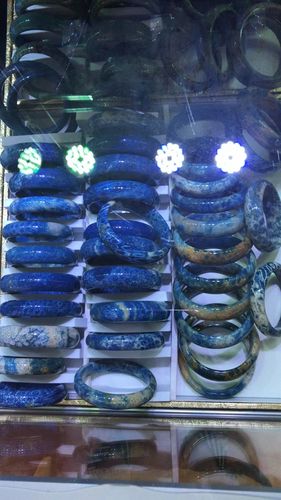 旅游 正文  这是各种颜色的"珊瑚玉" 珊瑚玉小知识 珊瑚玉化石又名