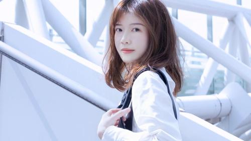 毕业季清新好看美女 查看清晰大图 扫描到手机 毕业季养眼美女清新
