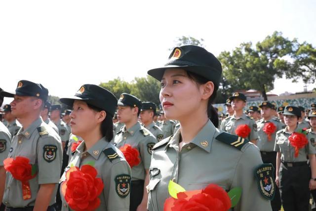 退伍前那一晚,女兵终于说出了心里话