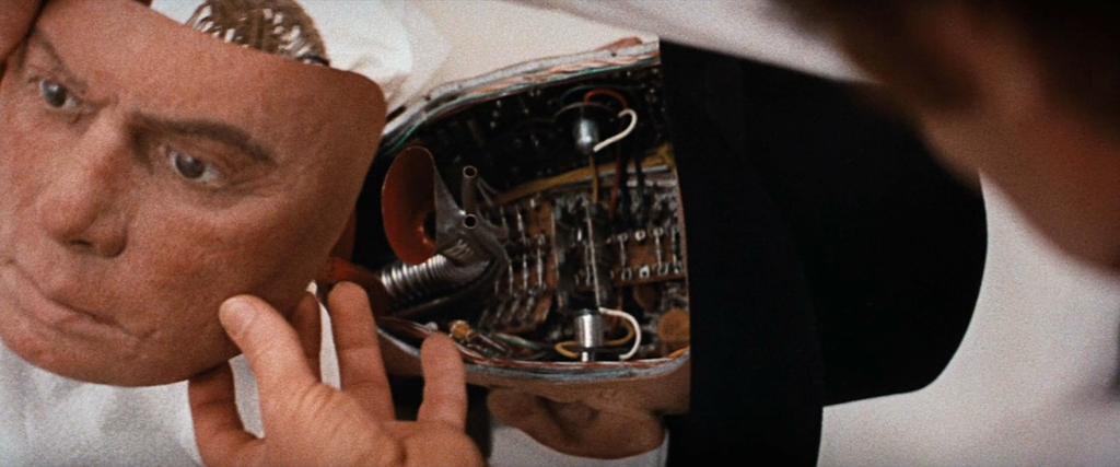 《西部世界》——人与机器人的互猎游乐场