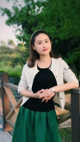 其它 祝贺胡密丹获唱吧全国总冠军 写美篇 祝贺胡蜜丹(网名徽州黄梅)