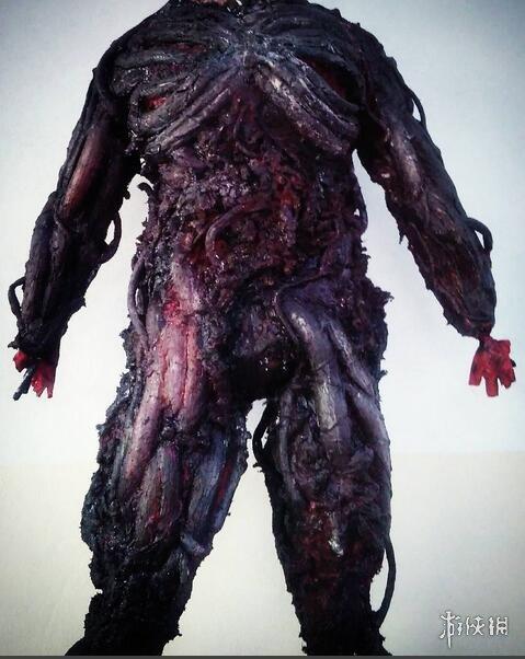 国外玩家cos生化危机7恐怖菌尸逼真度爆表