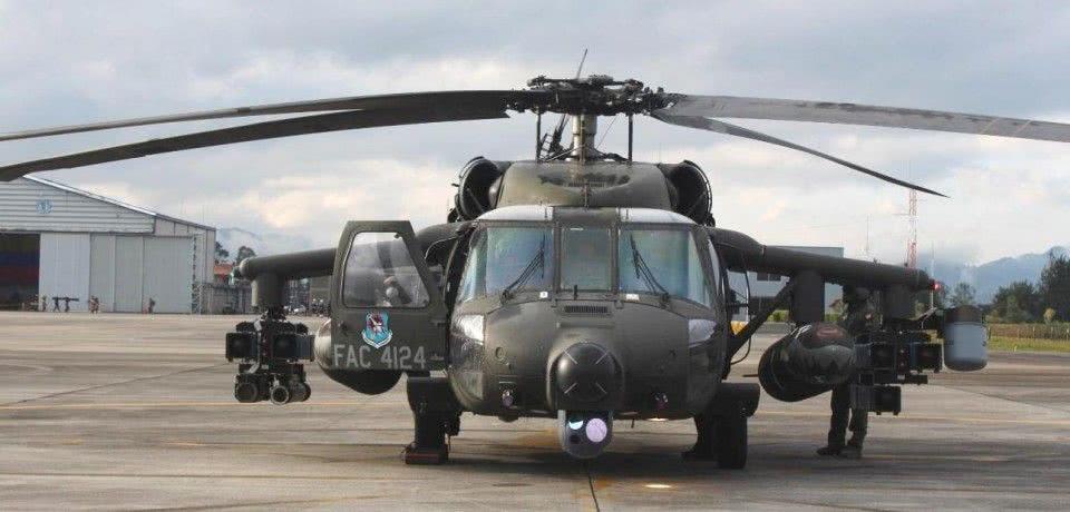 其中战斗力最为强悍的,当属ah-60l"战斗黑鹰"了