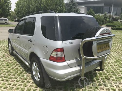 2004年 奔驰m-class ml320 自动四驱