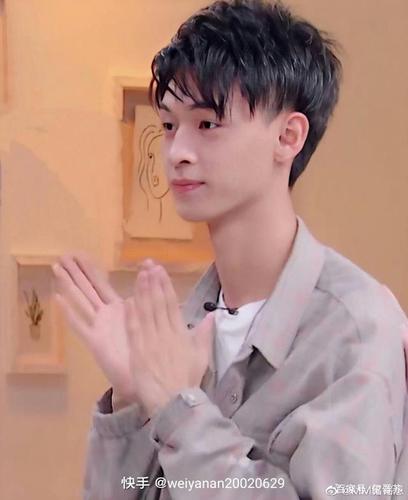 秦霄贤的壁纸合集