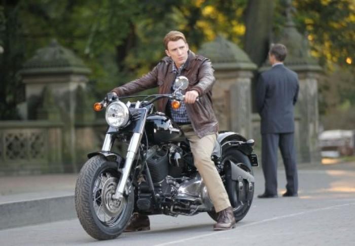 生哥努力赚钱迎娶美队的新浪微博