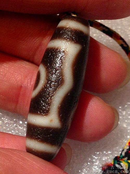 至纯千年唐代三眼天地天珠熟透了品相一流略带朱砂