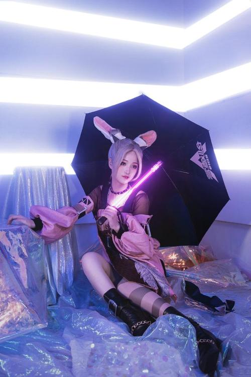 王者荣耀:公孙离无限星赏官闪耀cos,这颜值可以直接