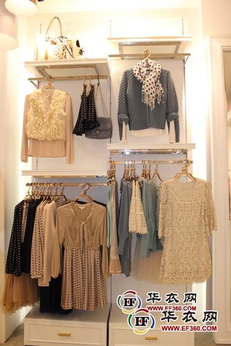 歌迪丝女装店内产品陈列展示