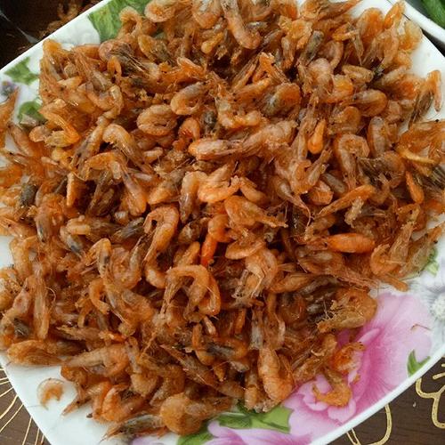  p>酥炸小虾米是一种小吃,主要原料有小虾米,主要辅料/调料有五香粉