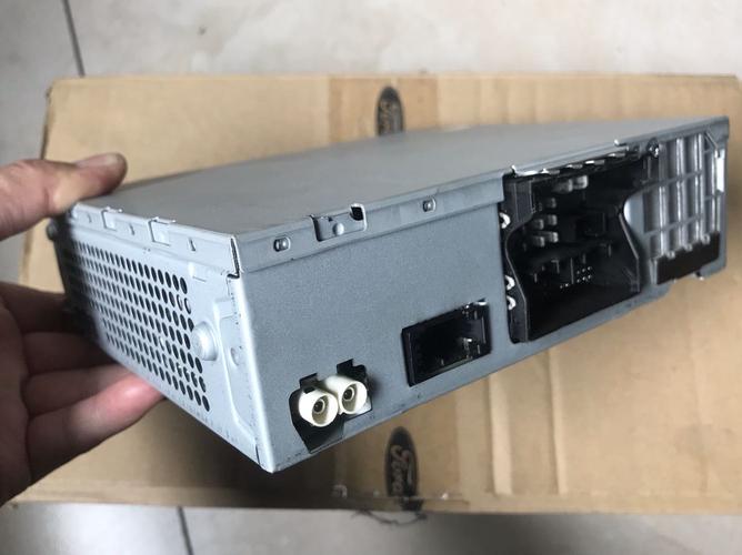 奥迪a6lc6收音机功放电脑模块4g135功放板