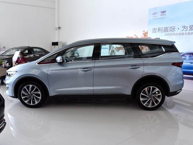 更宽敞更高配物美价廉的家用6座mpv带你看吉利嘉际