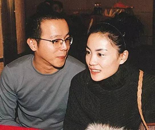 窦唯目前在干什么