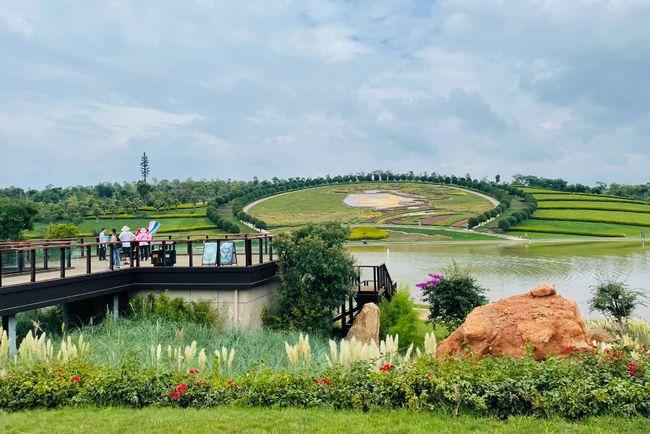 "东风韵"小镇"东风韵"小镇,太平湖森林小镇,红河水乡,可邑小镇,风格