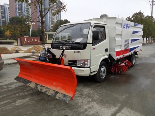 程力集团凯力环卫为您推荐高效率除雪车铲雪车