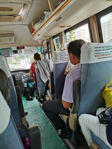 洋县到汉中大巴站外巡游,一路招客 - 洋县县委书记