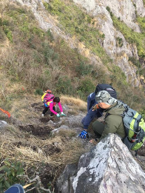 01.14再次徒步于杜桥白岩山的九龙洞