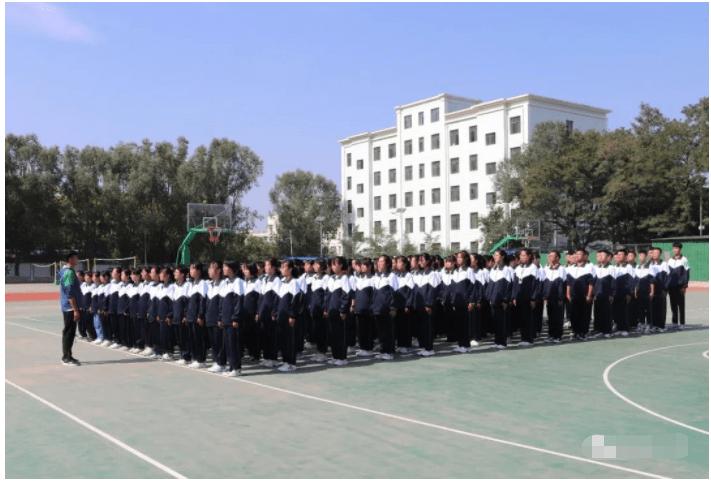 学校动态:临洮二中开展2021级高一新生入学教育系列活动