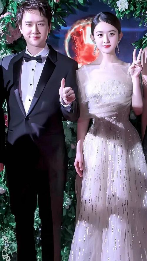 赵丽颖冯绍峰,突然觉得官宣夫妇好甜