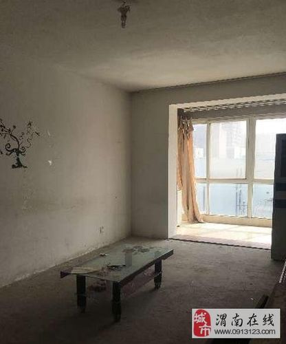 室内状况:房子为毛墙毛地,可根据自己