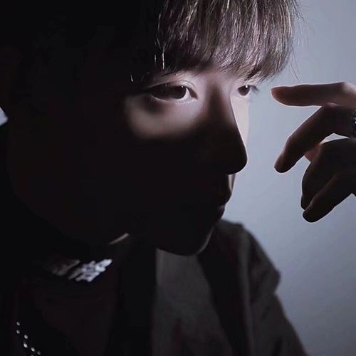 优质男生头像 真人 高冷 男神 four_春天去哪玩_男生头像_素材_头像