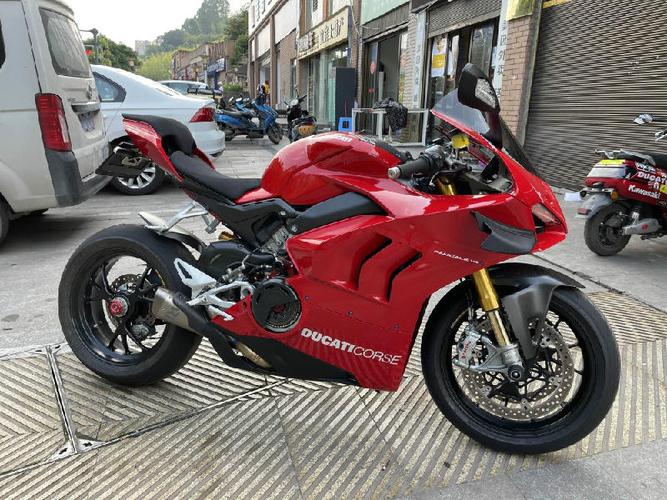 供应2020款杜卡迪v4s