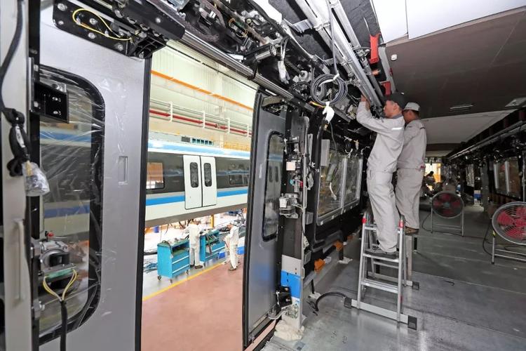 比地铁快近一倍的温州市域动车组原来是这样造出来