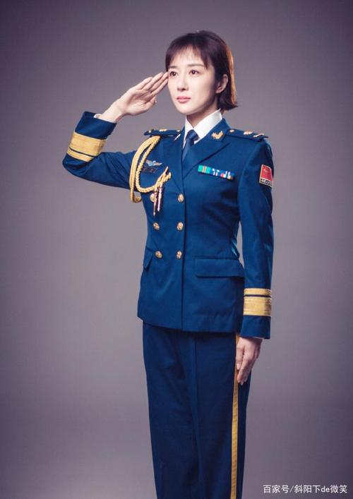 今日份的小姐姐李依晓可飒可柔你有没有为她动心